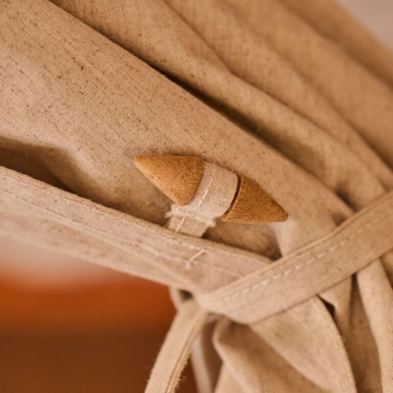 Autentic | Luxury Glamping Bell Tents - Toggle of the inner liner of the Autentic glamping bell tents