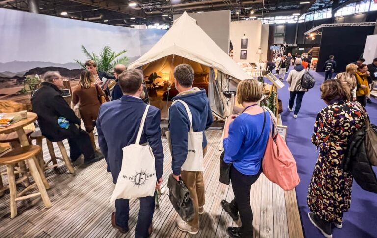 Autentic | Luxury Glamping Bell Tents - Visitors of the Autentic booth at Maison&Objet fair