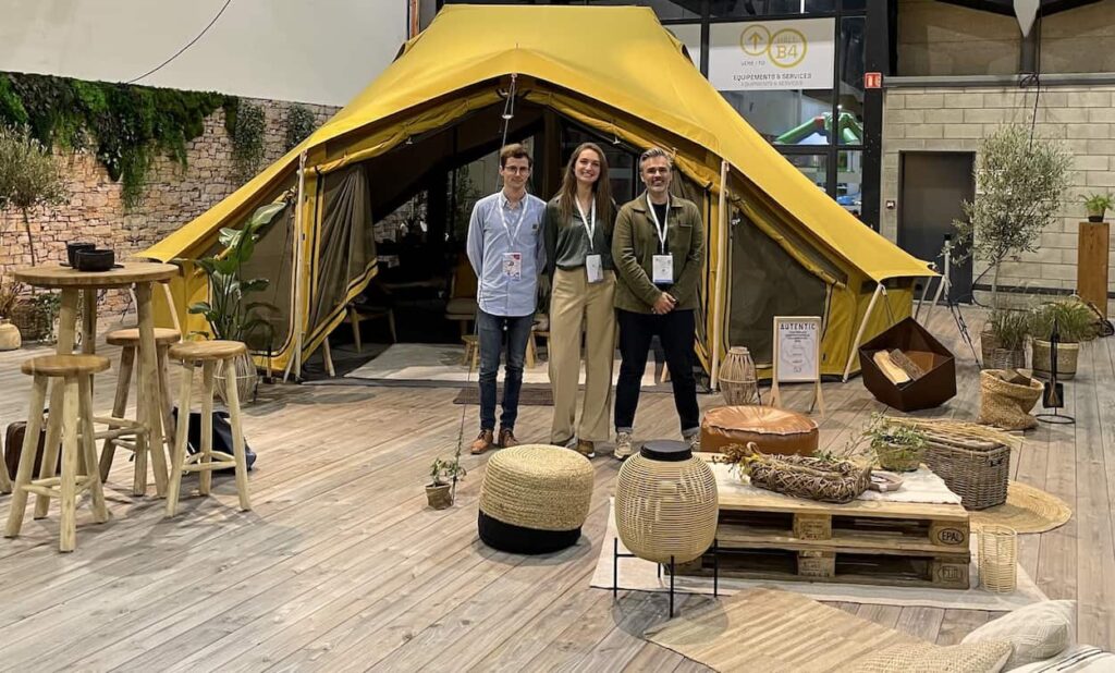 Autentic | Luxury Glamping Bell Tents - Autentic team presenting the high-quality cotton canvas glamping tents at Salon Sett in Montpellier
