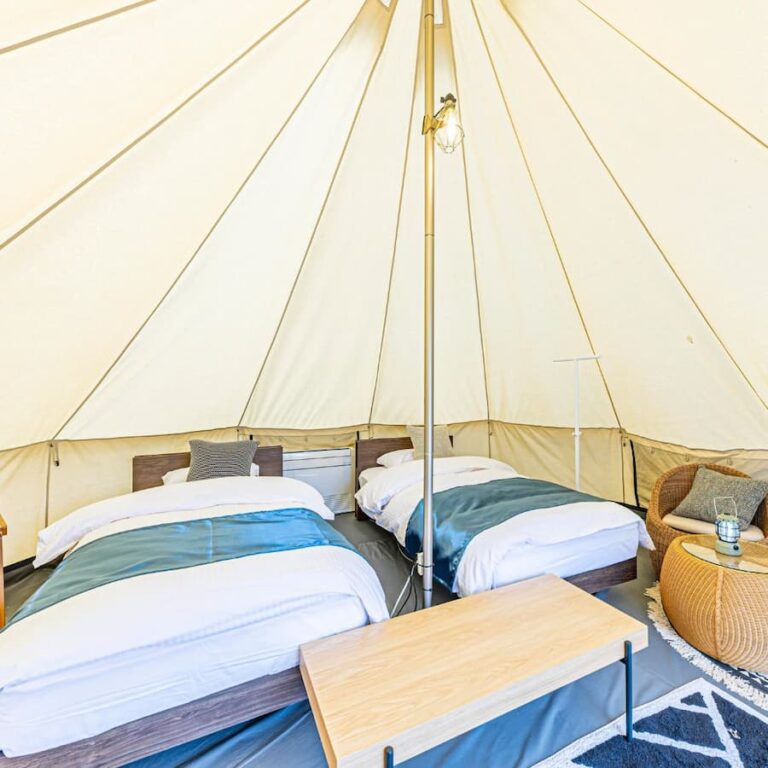Autentic | Luxury Glamping Bell Tents - Two beds in an Essential Bell Tent of the Autentic brand