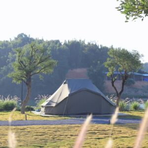 Autentic | Luxury Glamping Bell Tents - A Billy-Joe Double Bell tent set up at Glamping Lake WanIv in China