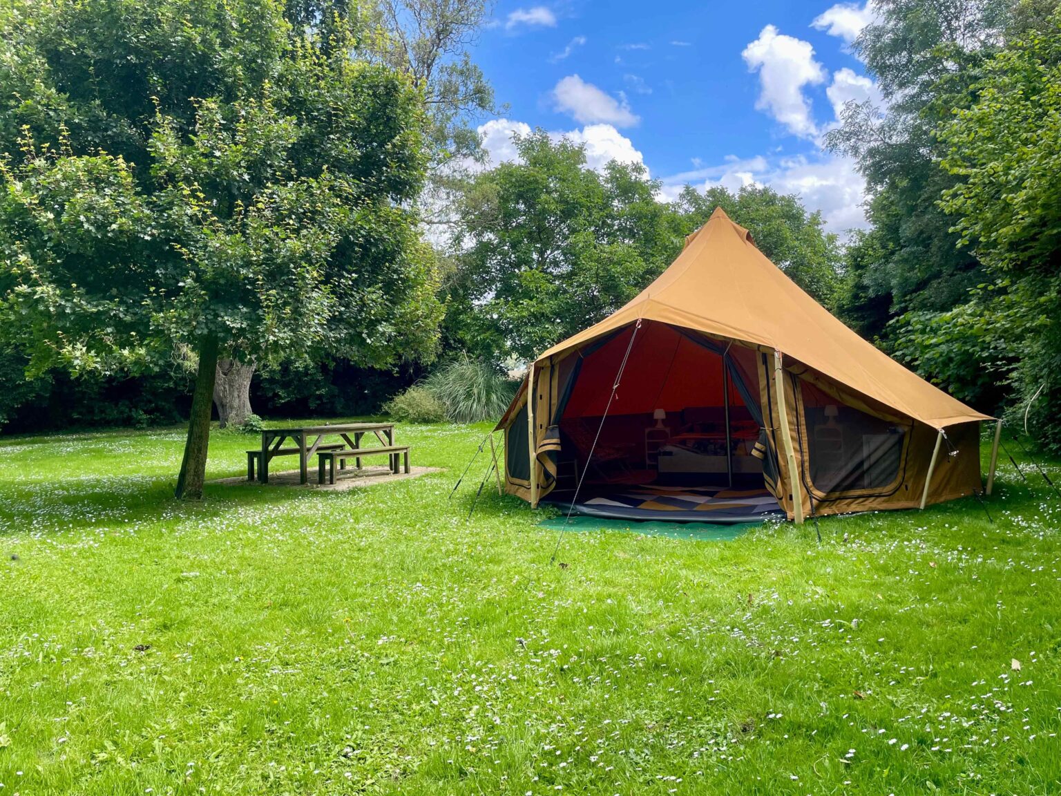 Autentic | Luxury Glamping Bell Tents - Autentic luxury canvas tent – ideal solution for entrepreneurs and hospitality professionals looking to start a glamping business or expand their outdoor accommodations. This high-quality, weatherproof glamping tent offers a unique guest experience for eco-resorts, boutique hotels, campsites, and event organizers seeking durable, modular, and stylish outdoor lodging solutions