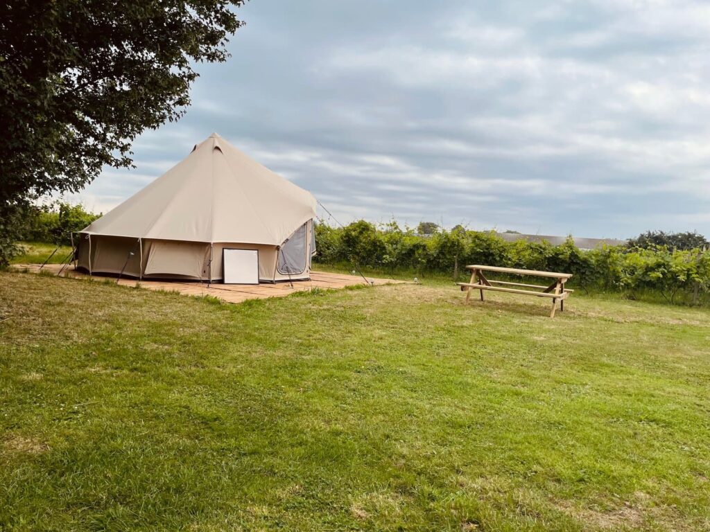 Autentic | Luxury Glamping Bell Tents - Autentic luxury canvas tent – ideal solution for entrepreneurs and hospitality professionals looking to start a glamping business or expand their outdoor accommodations. This high-quality, weatherproof glamping tent offers a unique guest experience for eco-resorts, boutique hotels, campsites, and event organizers seeking durable, modular, and stylish outdoor lodging solutions