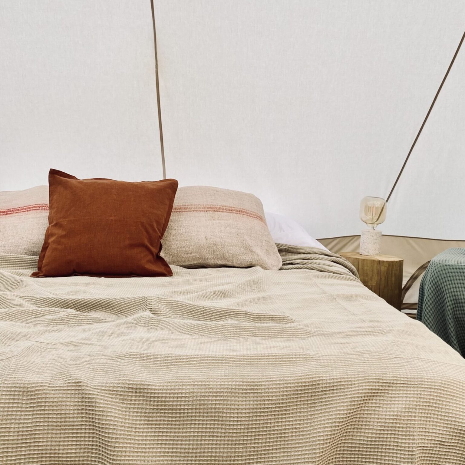 Autentic | Luxury Glamping Bell Tents - Autentic luxury canvas tent – ideal solution for entrepreneurs and hospitality professionals looking to start a glamping business or expand their outdoor accommodations. This high-quality, weatherproof glamping tent offers a unique guest experience for eco-resorts, boutique hotels, campsites, and event organizers seeking durable, modular, and stylish outdoor lodging solutions