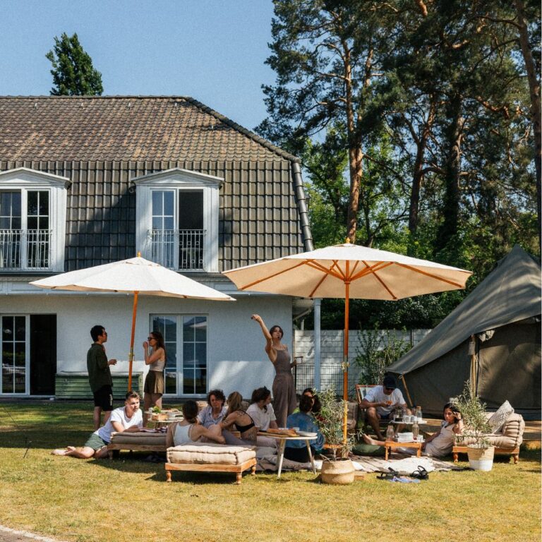 Autentic | Luxury Glamping Bell Tents - Nook2