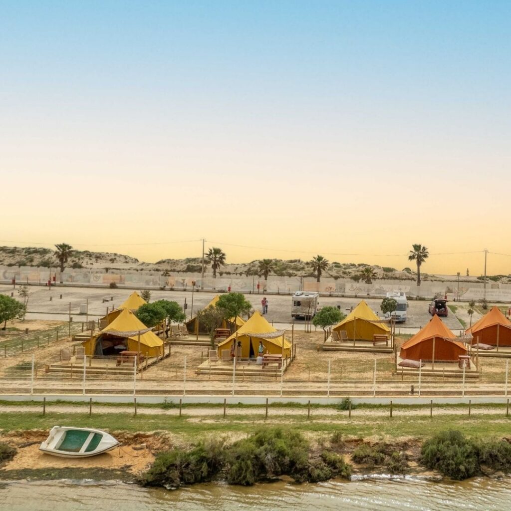 Autentic | Luxury Glamping Bell Tents - Autentic website highlights